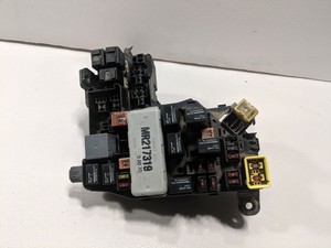 2000-2003 MITSUBISHI GALANT 2.4L FUSE RELAY BOX BLOCK UNIT ... 2003 mitsubishi galant fuse box 