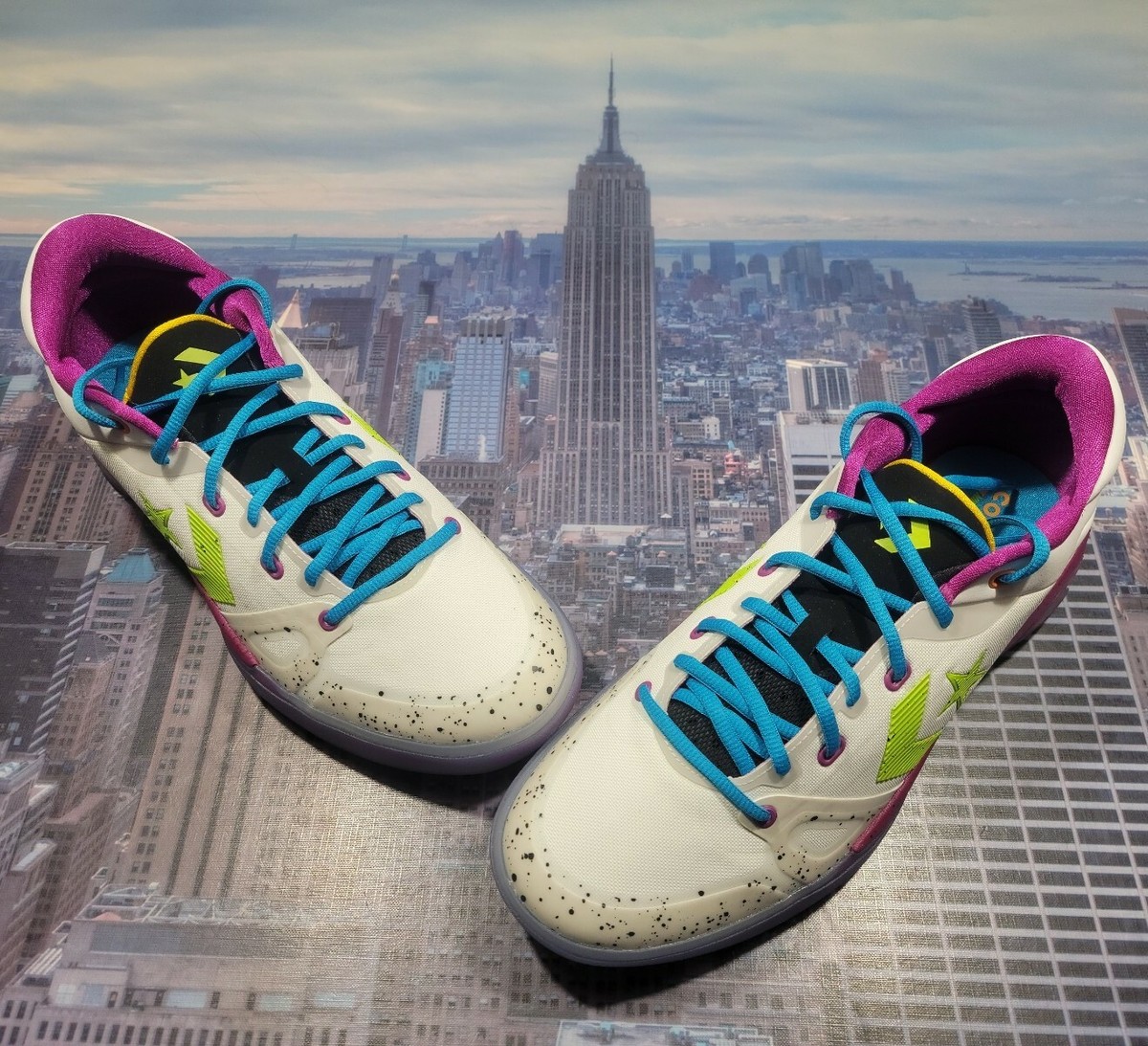 Converse G4 Basketball Ox Low Top Graffiti White/Bright Pear Size