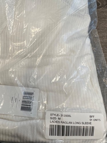 Seek No Further By Fruit Of The Loom Womens Raglan Shirt White Stretch Med New - Picture 9 of 9