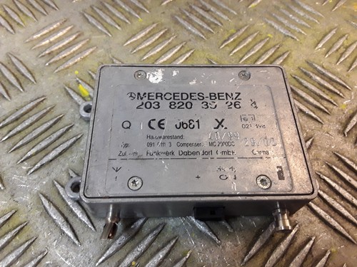MERCEDES Kofferraumantenne Verstärker Für C CLK ML Klasse W203 W209 W163 A