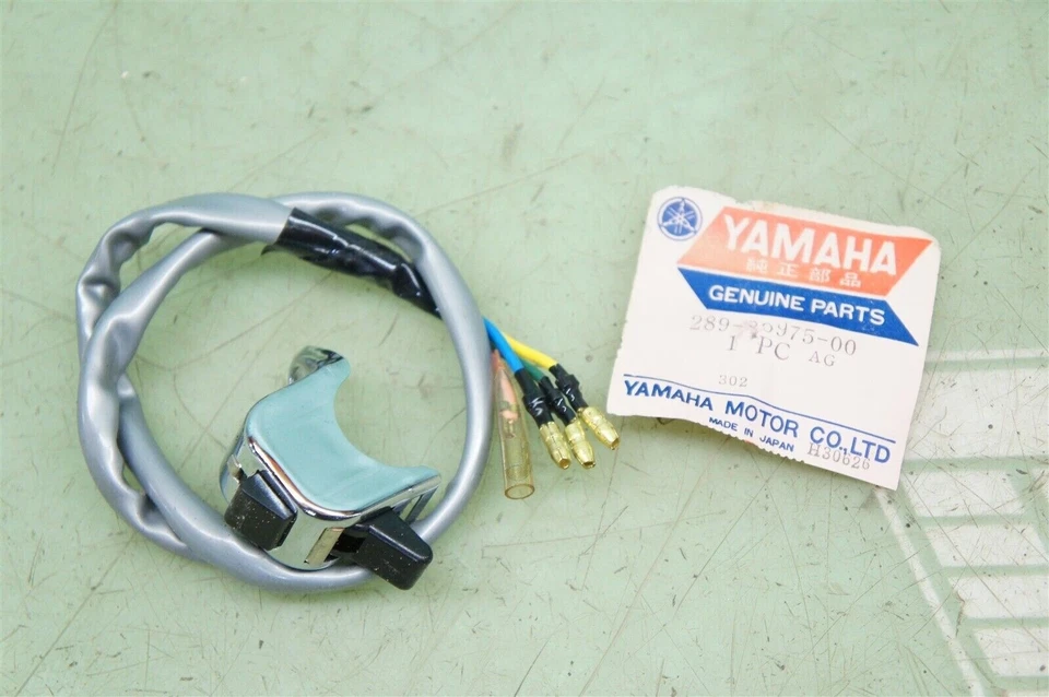 INTERRUPTOR MANILLAR YAMAHA NUEVO 289-83975-00 JT2MX Foto 3 de 4