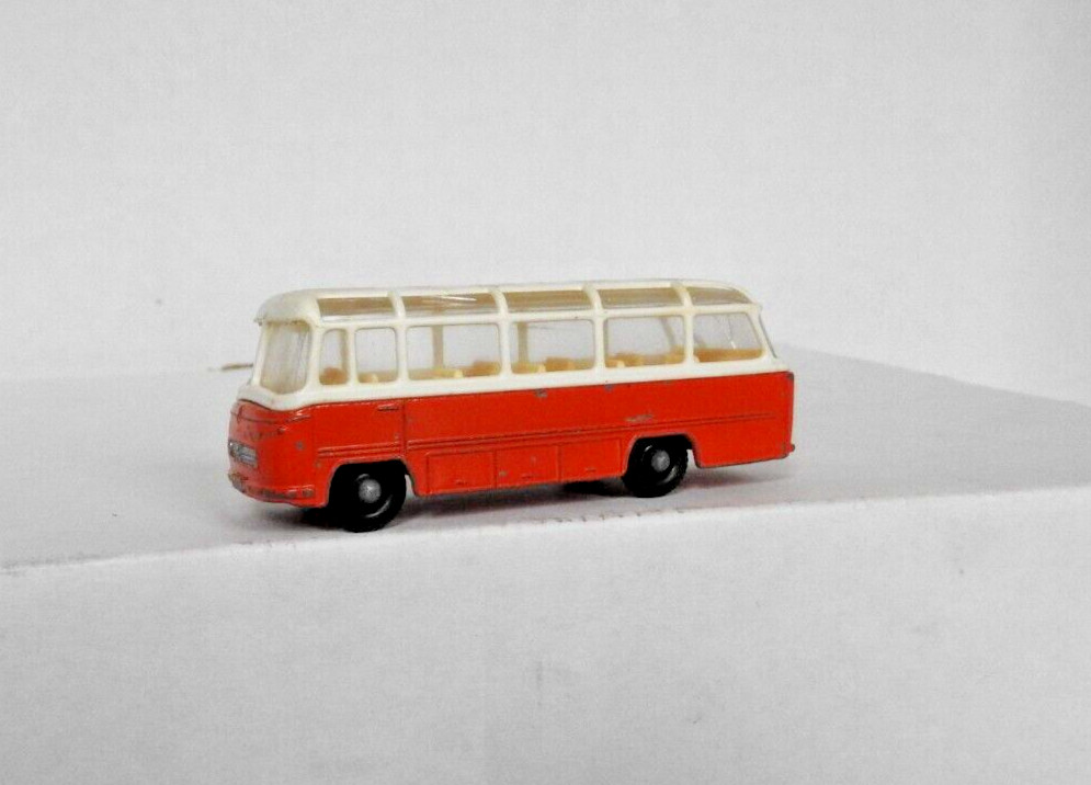 Matchbox 68b, Mercedes Coach - Free Price Guide & Review
