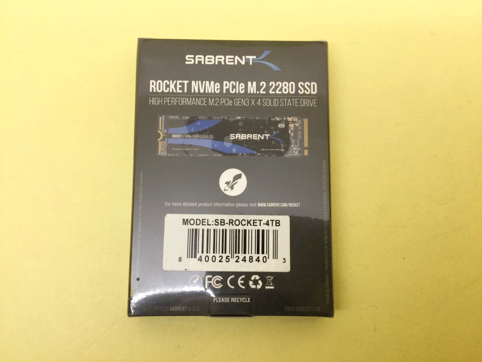 Sabrent Rocket 4TB PCIe 3.0 NVMe M.2 2280 TLC SSD SB-ROCKET-4TB New - Image 2 of 2