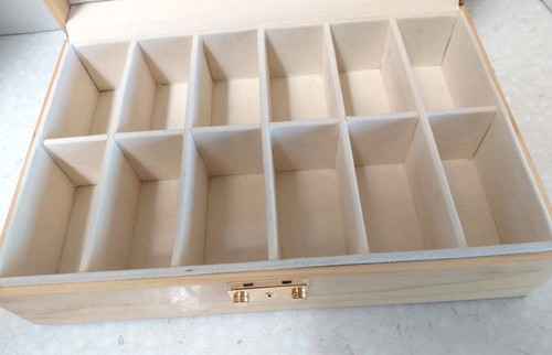 Caja Reloj Coleccionista Invicta 12 Ranuras Imitación Cuero Y Madera. 11" X 8" - Imagen 3 de 7