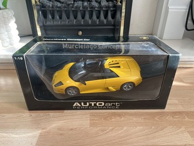 Lamborghini Murcielago Roadster gelb Maßstab 1:18 Diecast Modellauto von Autoart