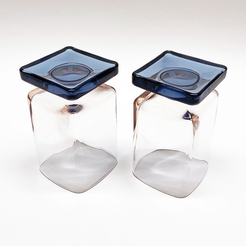 VTG 1970s Disaronno Pale Pink and Blue Square Shaped Cocktail Glasses (Pair) - Picture 4 of 4