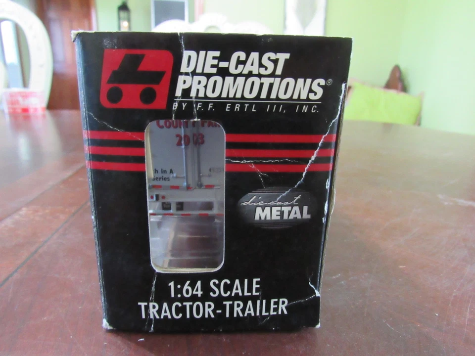 DCP 1/64 #30297 LTD. ED. 2003 PLYMOUTH COUNTY IA FAIR FREIGHTLINER W/VAN TRAILER - Image 4 of 4