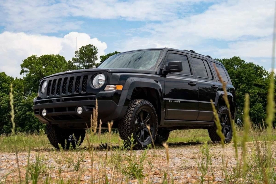 Rough Country 2" Lift Kit for 2010-2017 Jeep Patriot | 2007-2016 Compass - 66501 - Image 2 of 4