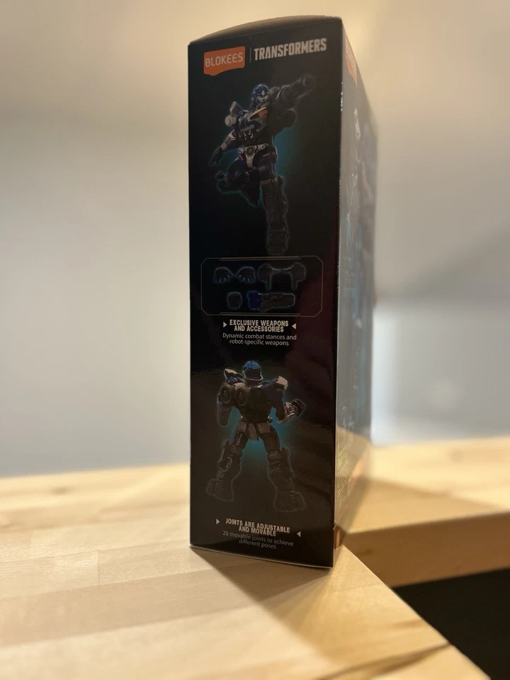 Blokees Transformers Classic Class Mirage 75-Piece Model Kit NEW - Image 3 of 4