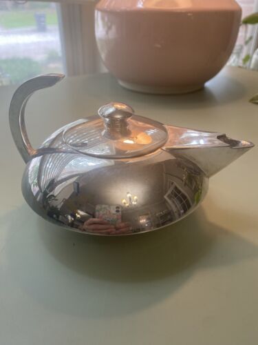 Vintage Silverplate Teapot Modernist Mid Century Sleek Escapade-style - Picture 1 of 13