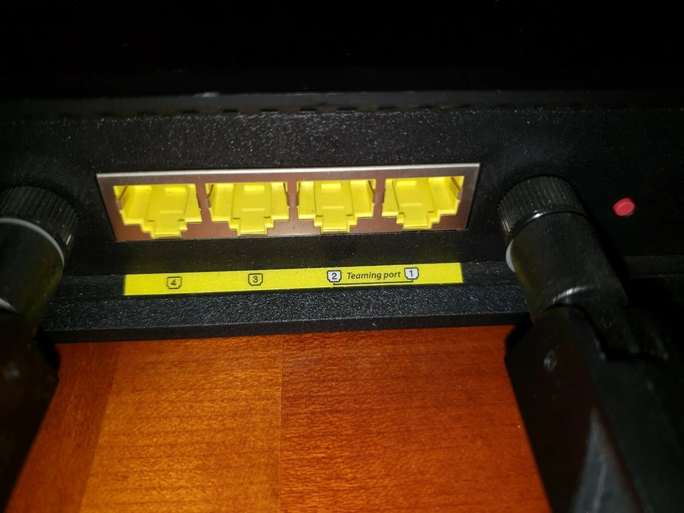 ASUS Gigabit Wireless Router FAST !! - 1734 Mbps - Image 4 of 4