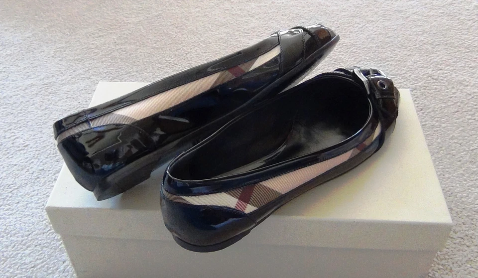 Sapatilhas xadrez e patenteadas Burberry Black tamanho 36 G2U - Imagem 3 de 4