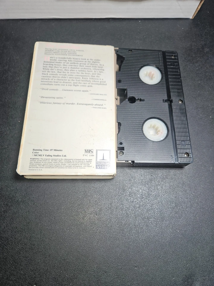 The Ladykillers (VHS, 1955) Alec Guinness Comedy Thorn EMI Clamshell Big Box HTF - Image 2 of 4