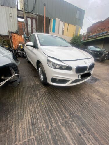 Breaking BMW F45 218I SE ACTIVE TOURER 2016 1.5 Petrol Manual White Wheel Nut - Picture 1 of 11
