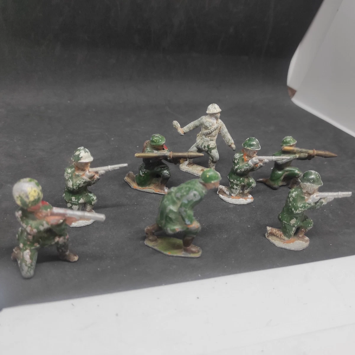 Quiralu. Infanterie Française 1955-60. Au combat avec mitrai