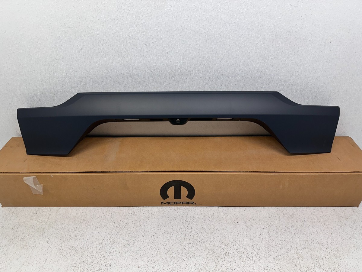 NEW 2022-2025 JEEP GRAND CHEROKEE WL74 LIFTGATE LICENSE LIGHT TRIM