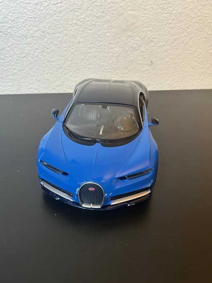 Bugatti Chiron R/C 1:14 Scale World Tech Toys 14" Remote Control Car Rastar - Image 4 of 4