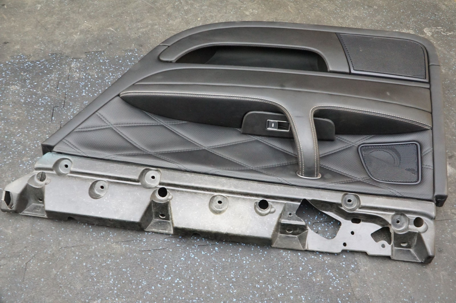 Set 4 Lower Door Trim Panel Black 3W4867015 3W4867016 Bentley Flying Spur