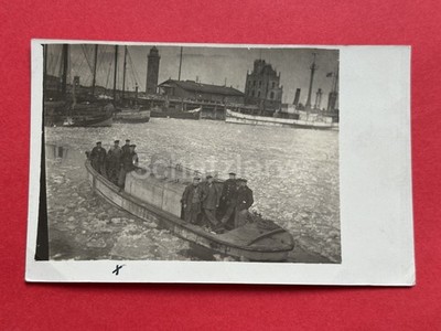 Photo, Barge on Ice in 1917 (MJ-40)1025