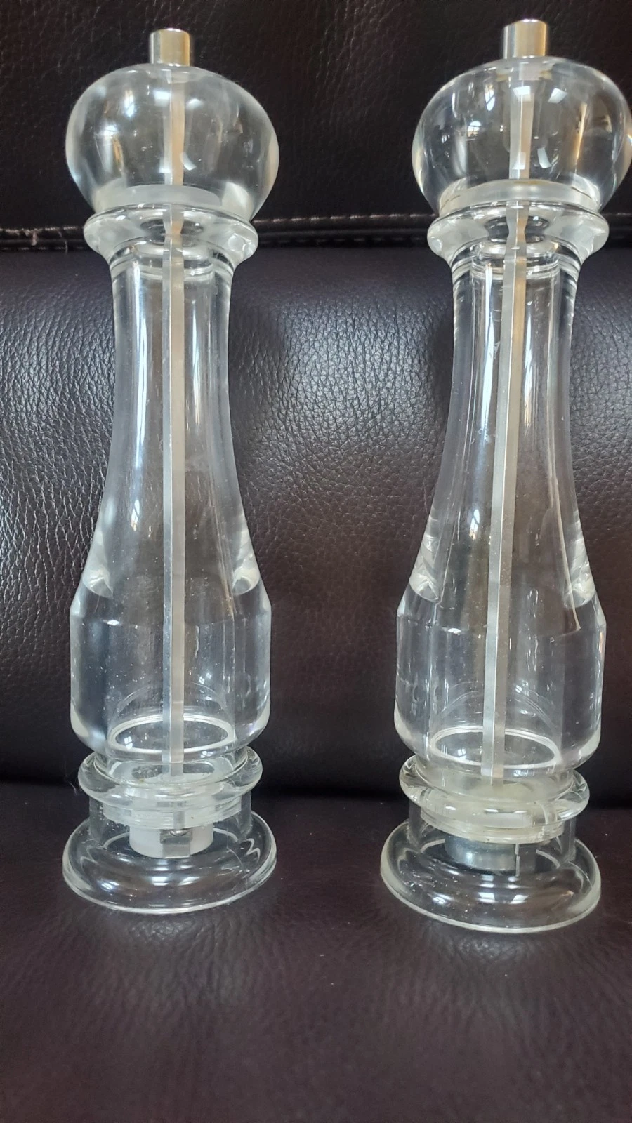 Williams Sonoma Traditional Acrylic Salt and Pepper Mills • Italy • 9.25"H • EUC