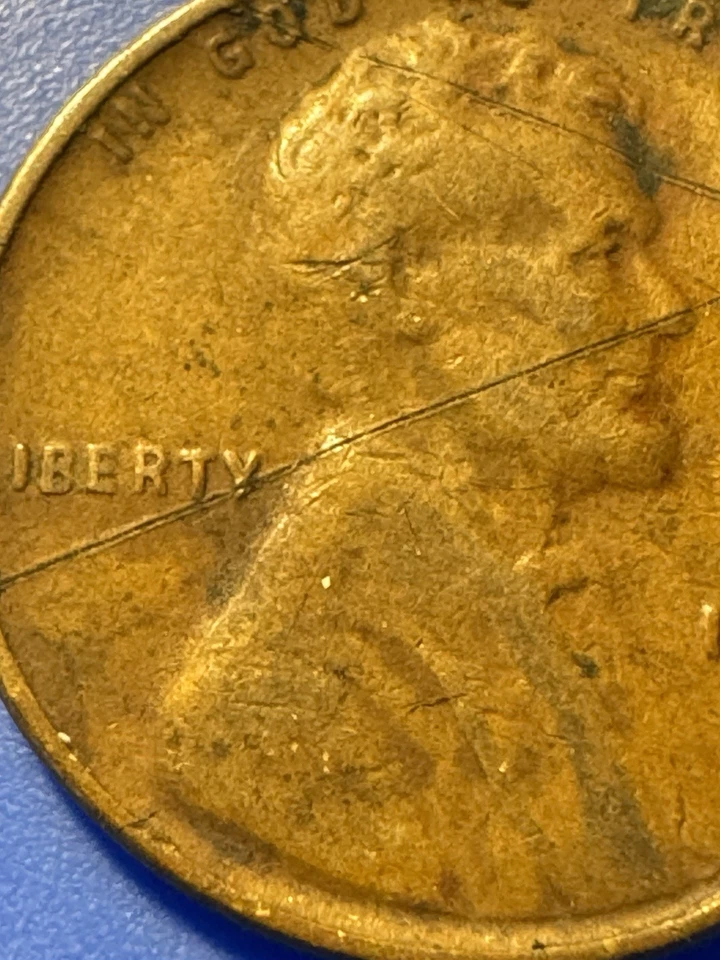 1936 Error Lincoln Cent Obverse diagonal crack rim to rim - Image 4 of 4