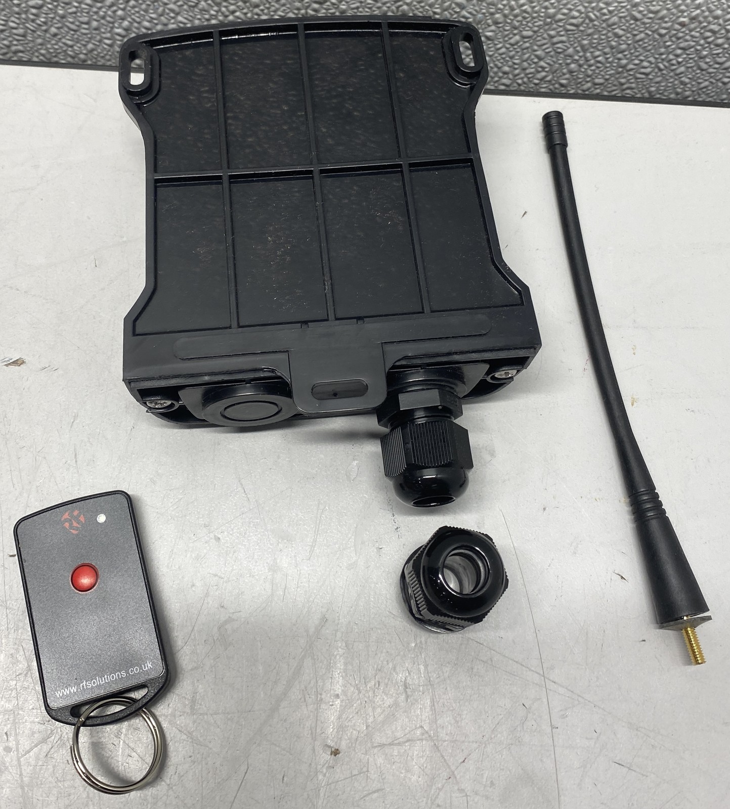 RF Solutions Remote Control System QUANTAFOB-4S1 | eBay