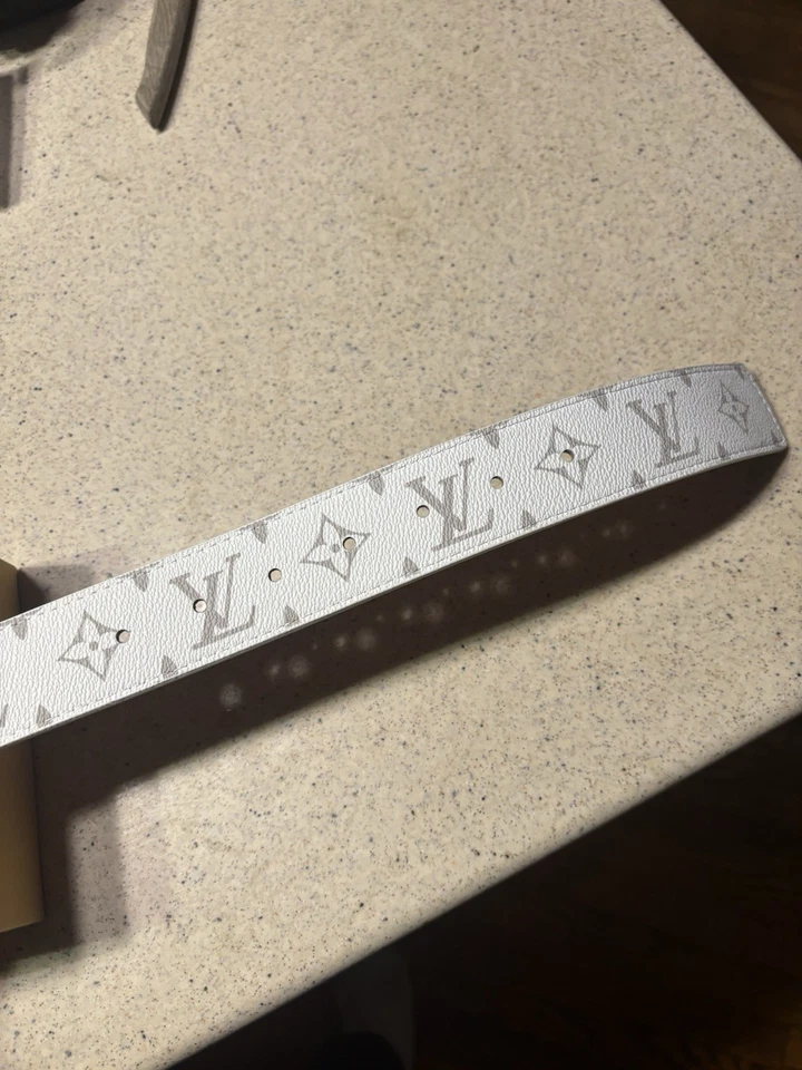 Louis Vuitton LV Initial Belt Monogram Leather for Men - Brown (M9608) - Image 3 of 3