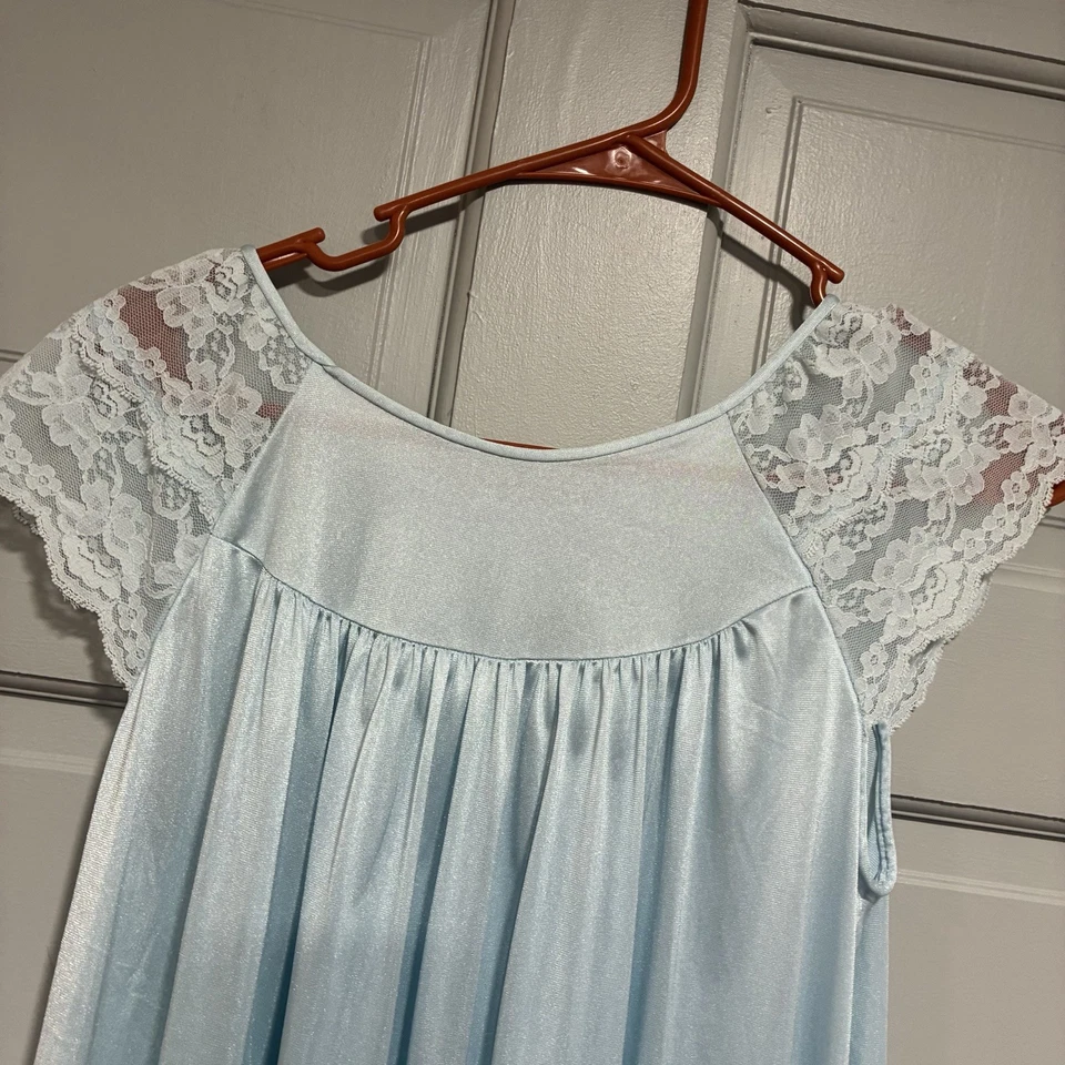 Gilead Women's Lightweight Nylon & Lace Long Length Nightgown Blue Size Small - Image 3 of 4
