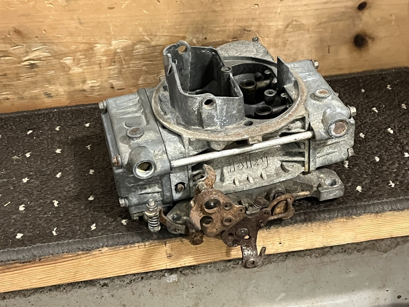 Holley 18509 600 CFM Manual Choke 4bbl Vacuum Secondary Carburetor for