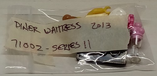 2013 Lego Minifigure Series 11 Diner Waitress COL11-13 Complete w/ Accesories - Picture 5 of 5