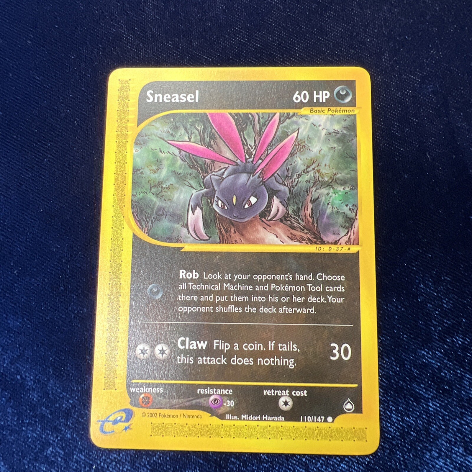 Sneasel 110/147 Aquapolis Pokemon E Series Card Vintage 2002 Nintendo