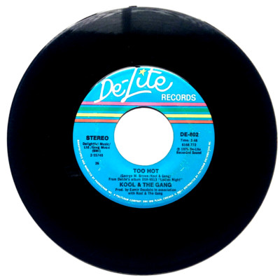 KOOL & THE GANG - Too Hot / Tonight's The Night -Vinyl 45rpm -1979 DE-802