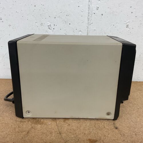 Panasonic WV-5200U 5” Monochrome CRT Monitor - Picture 3 of 6