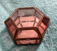 VINTAGE PURPLE GLASS  BRASS HINGED HEXAGON TRINKET BOX W/ ETCHED FLOWERS - VGC