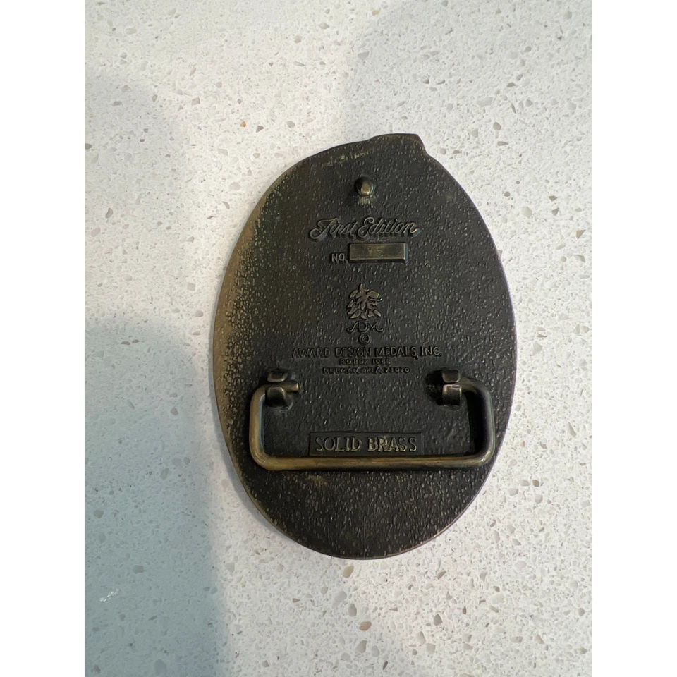 Cinturón de latón Corvette vintage buck por Award Design Metals  Foto 3 de 4