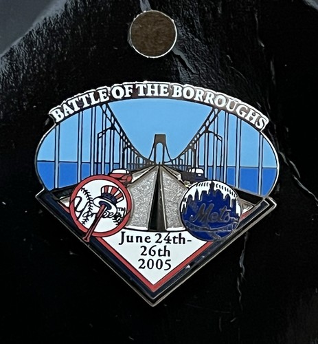 MLB 2005 Battle of the Borroughs 24.-26. Juni New York Yankees vs Mets Pin