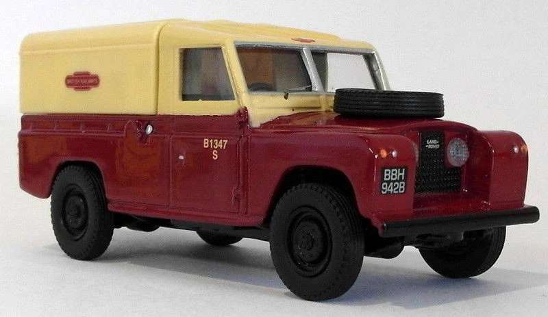 Vanguards 1/43 Scale Diecast VA07602 - Land Rover - British Rail - Image 2 of 4