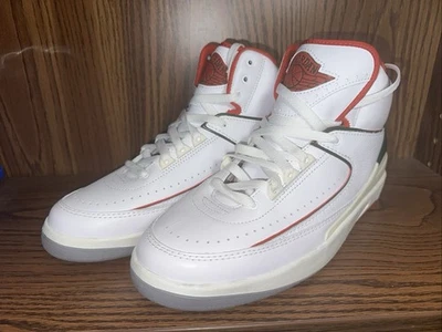Air Jordan 2 Retro Origins Weiß/Rot/Grün Größe 9 Herren - Bild 1 von 4
