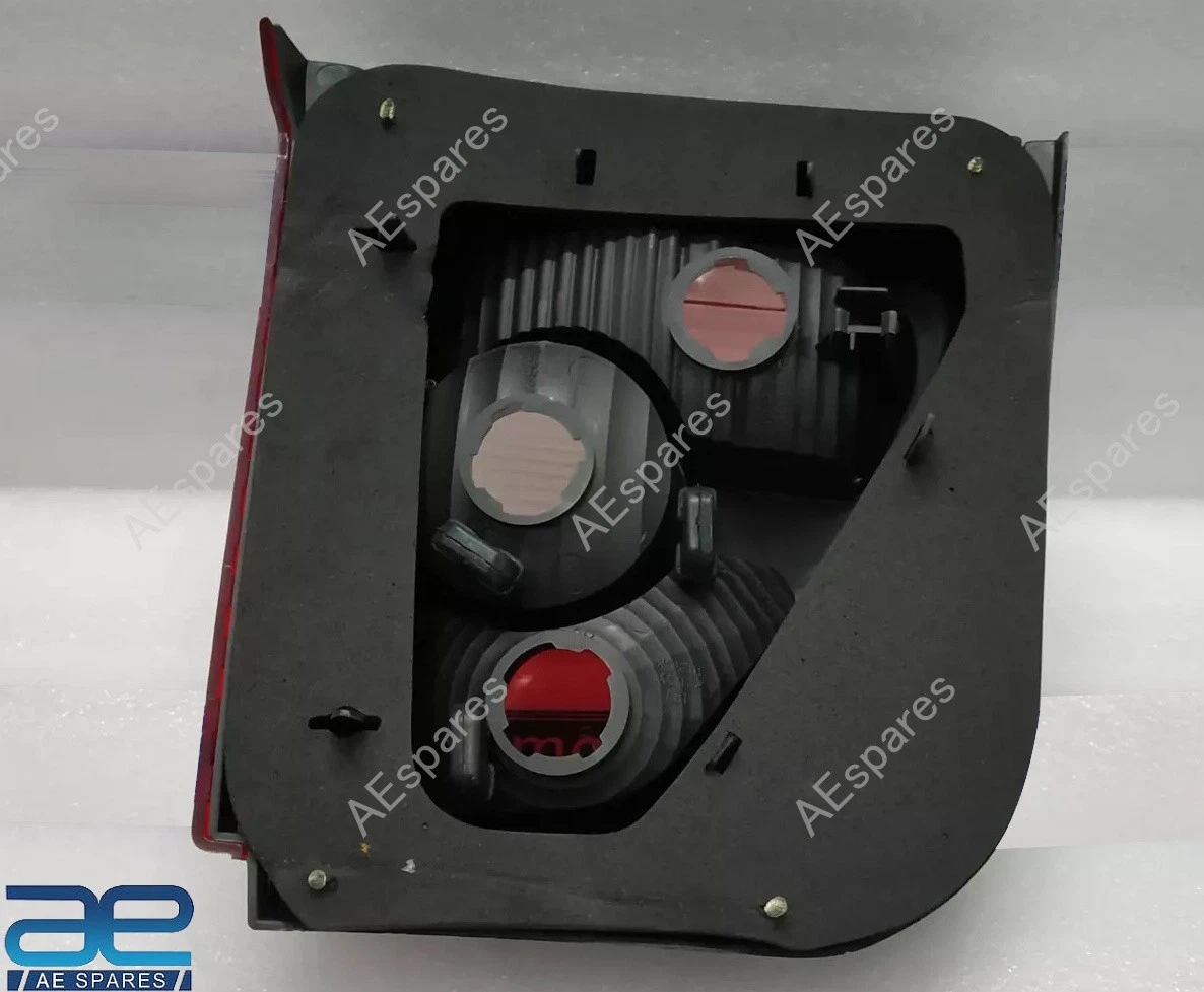 Rear Tail Light Lamp Assembly Left For Suzuki 800 0.8L 2005-2014 35671M84430 view 2