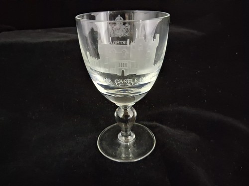 Caithness Glass CASTLE OF MEY 80th Birthday of Queen Elizabeth Queen Mother - Picture 1 of 7