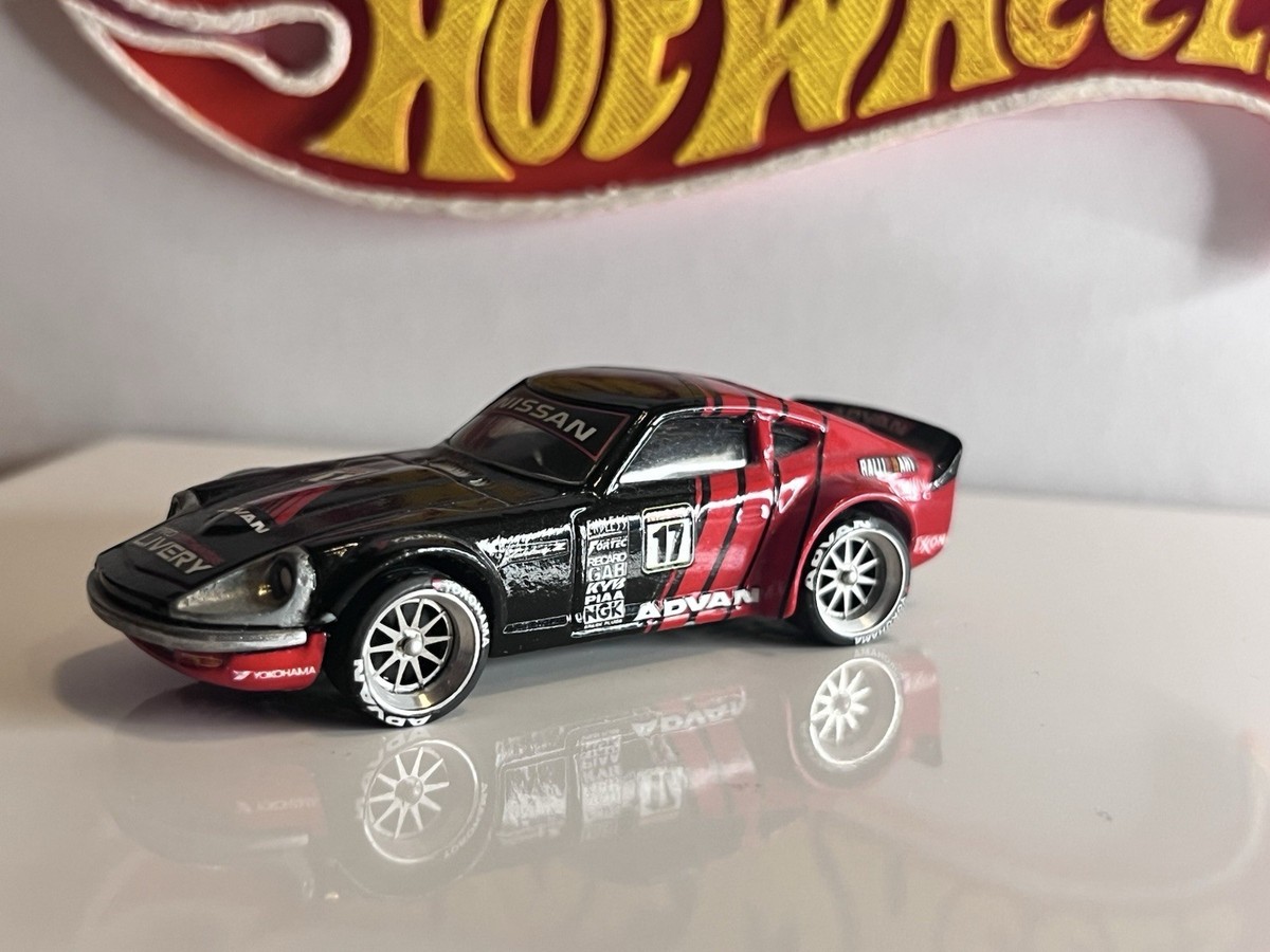 CUSTOM HOT WHEELS NISSAN FAIRLADY Z ADVAN YOKOHAMA EXCELLENTLY