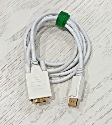 4ft VGA to DisplayPort Cable White Great Condition Lightly Used