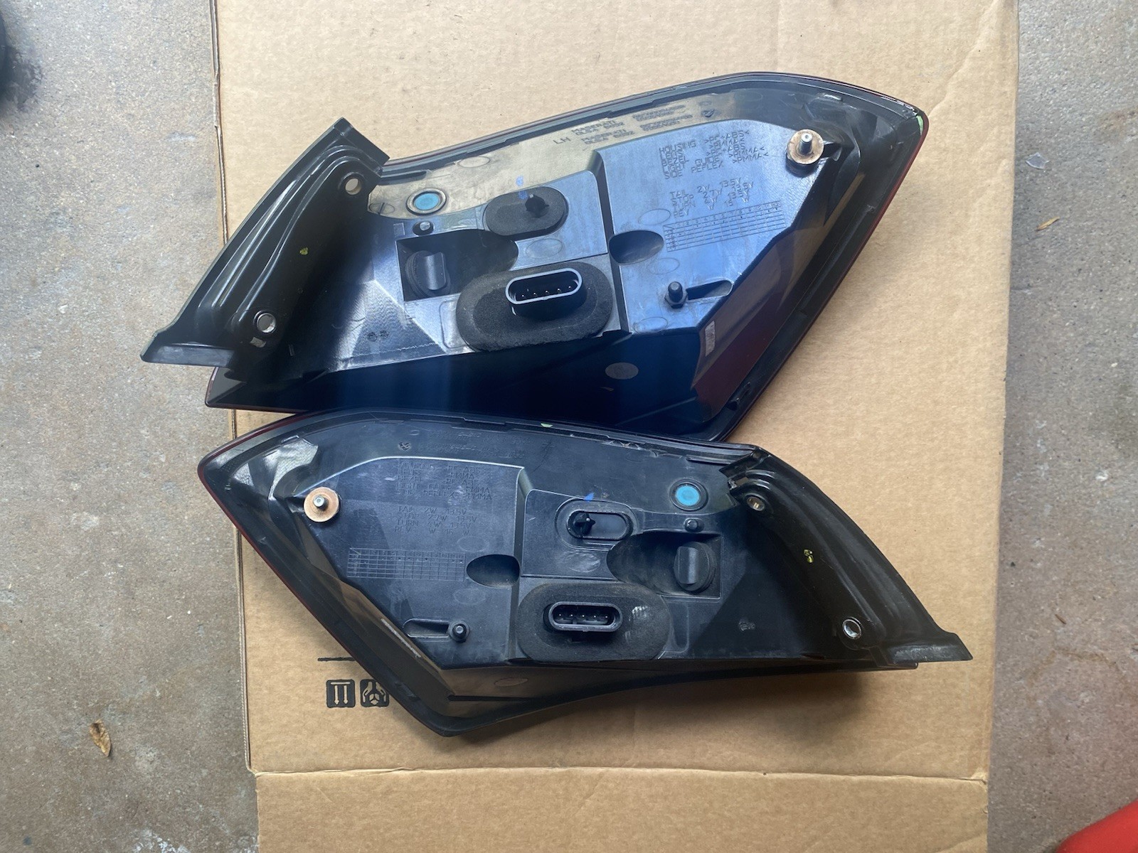 2014-2021 MASERATI GHIBLI RIGHT OUTER TAILLIGHT LIGHT LAMP PASSENGER SIDE