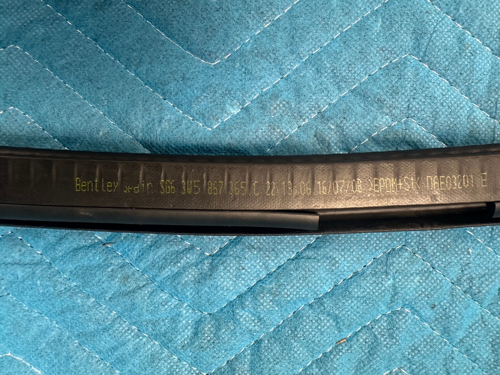 Bentley Flying Spur Front Driver's Door Inner Weatherstrip Seal 2006-2012 OEM
