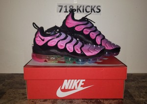 vapormax plus lgbt