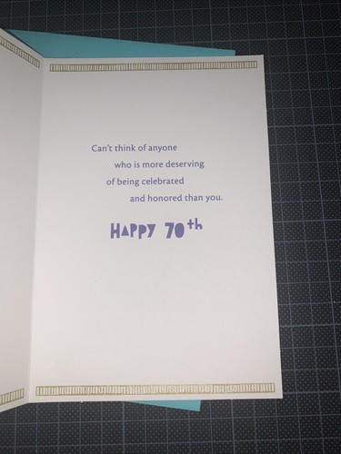 (1) Hallmark 70th Birthday Card: Loving, Celebrating & Honoring the Amazing You - Bild 6 von 9
