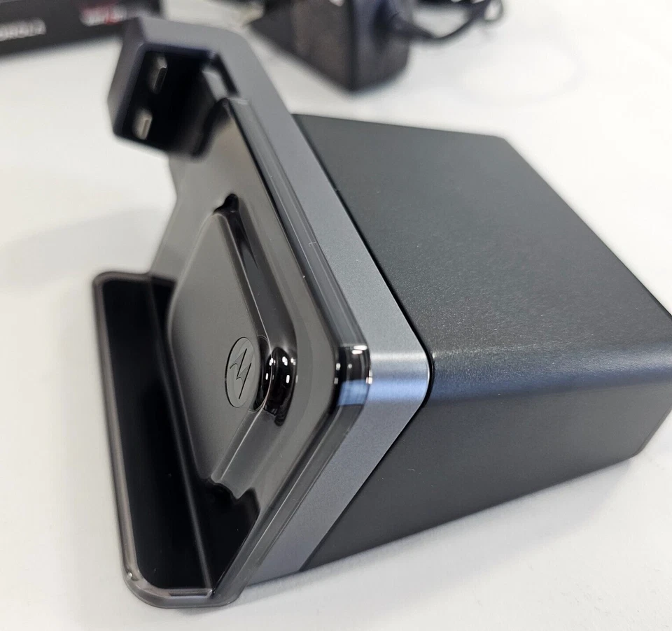 Motorola Droid Razr HD Docking Station and AC Adapter in Box - Tested - Image 3 of 4