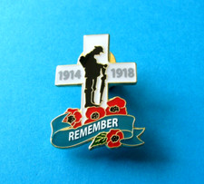 Soldier At Grave 1914 - 1918 " REMEMBER " Remembrance Pin Badge. Enamel.