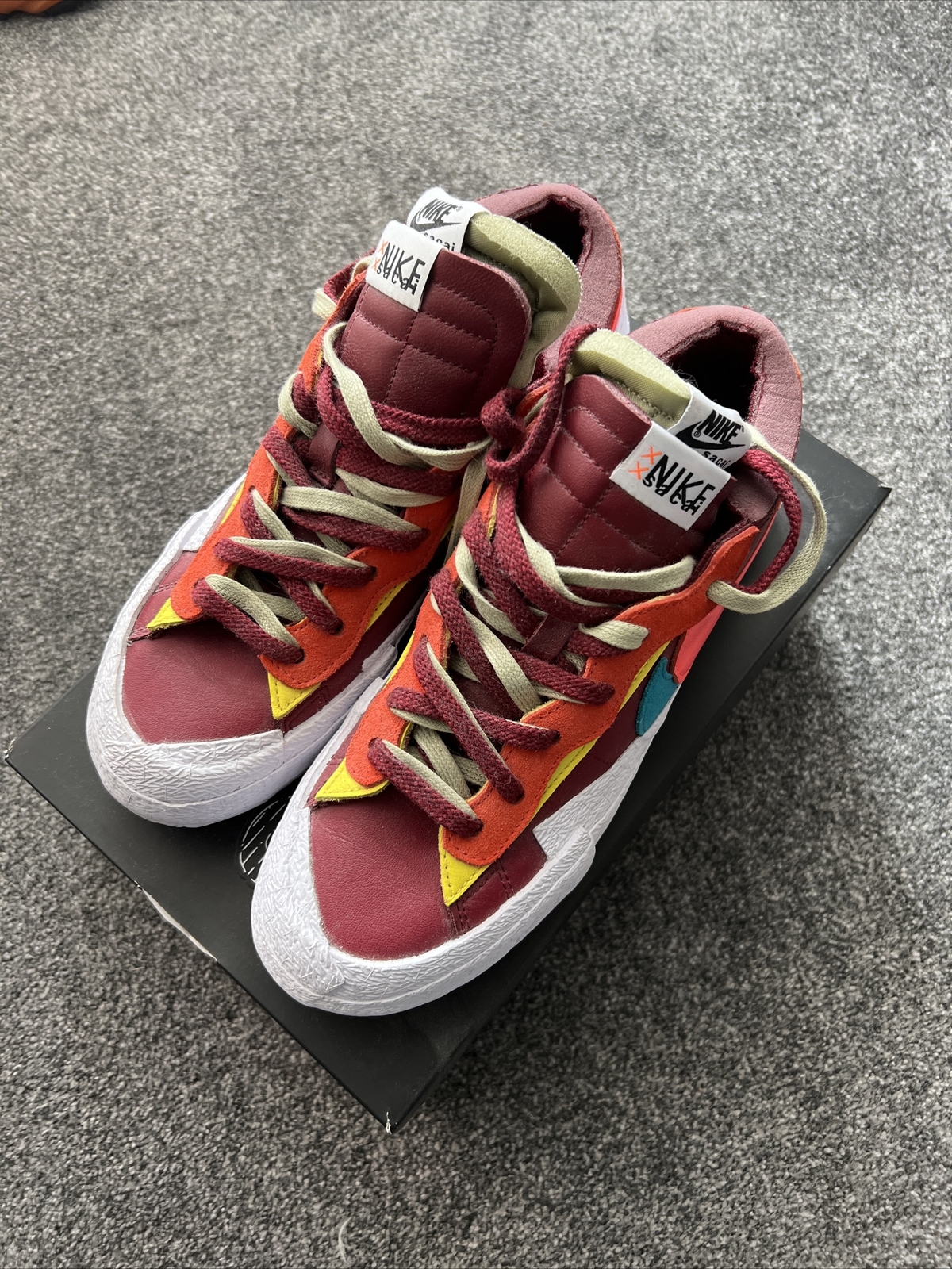 SACAI X NIKE Size UK 8 Nike Blazer Low x KAWS x sacai Team Red 2021