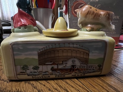 Mexico Souvenir Salt And Pepper Condiment Decor - Picture 2 of 5